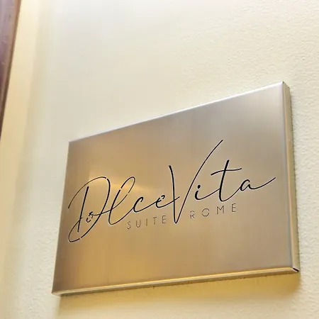 Dolcevitasuite بيت ضيافة 4*