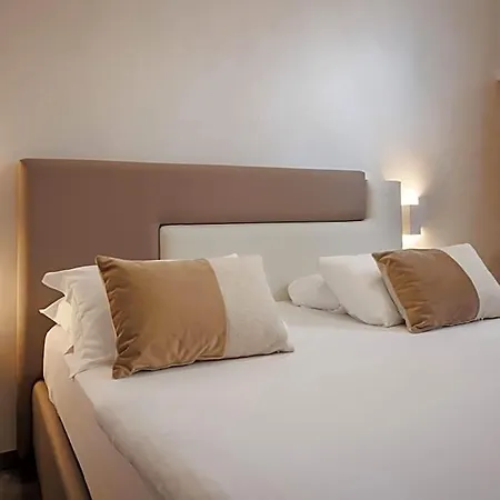 Dolcevitasuite 4*