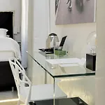 בית הארחה Dolcevitasuite 4*
