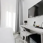 בית הארחה Dolcevitasuite 4*